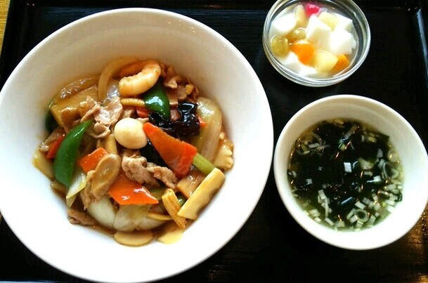 写真：ヘルシー中華丼