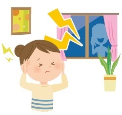 イラスト：話し声に気を付けよう