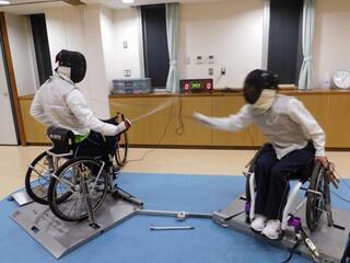 写真：車いすフェンシング01