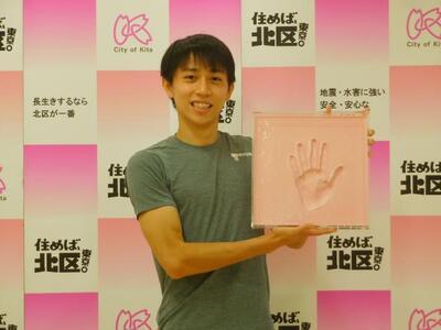 写真：鈴木セルヒオ選手手形