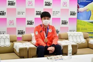 写真：張本智和選手