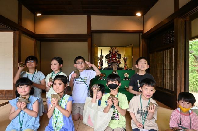写真:参加した区内在住の小学生10人