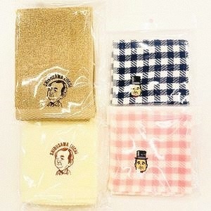 写真：事業の様子　刺繡商品
