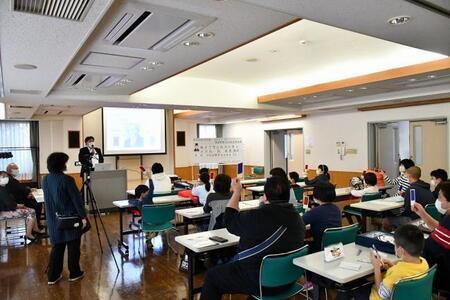 写真：事業の様子　セミナー