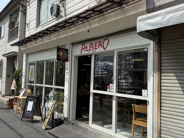 写真：BISTROT JUN外観