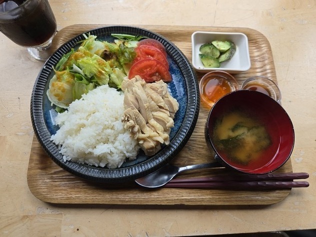 写真：ゲストハウス（アジアンチキンライス）