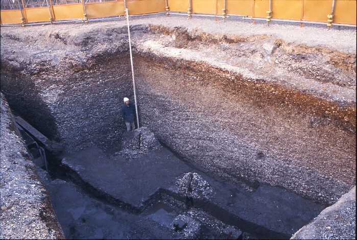 発掘調査の様子(中里貝塚A地点)