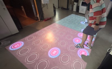 フロアピックeスポーツ体験画像