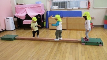 1歳ホールでの遊び
