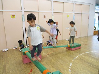 ホールで巧技台