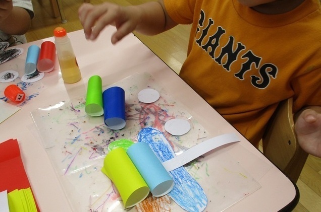 4歳児制作の様子