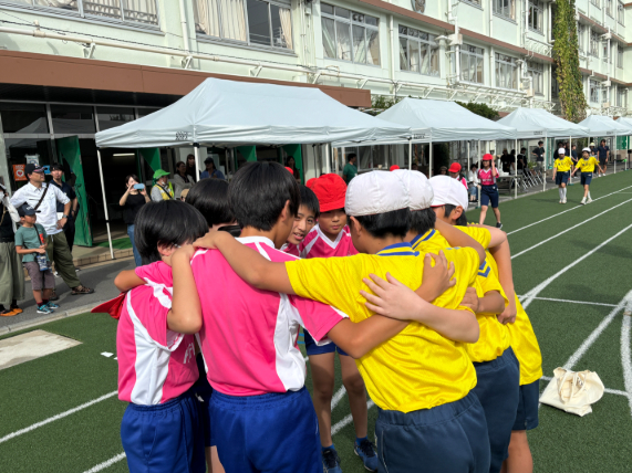 エンジンを組んでいるところ