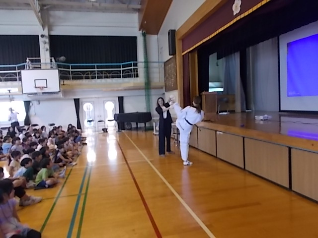 板割りの実演