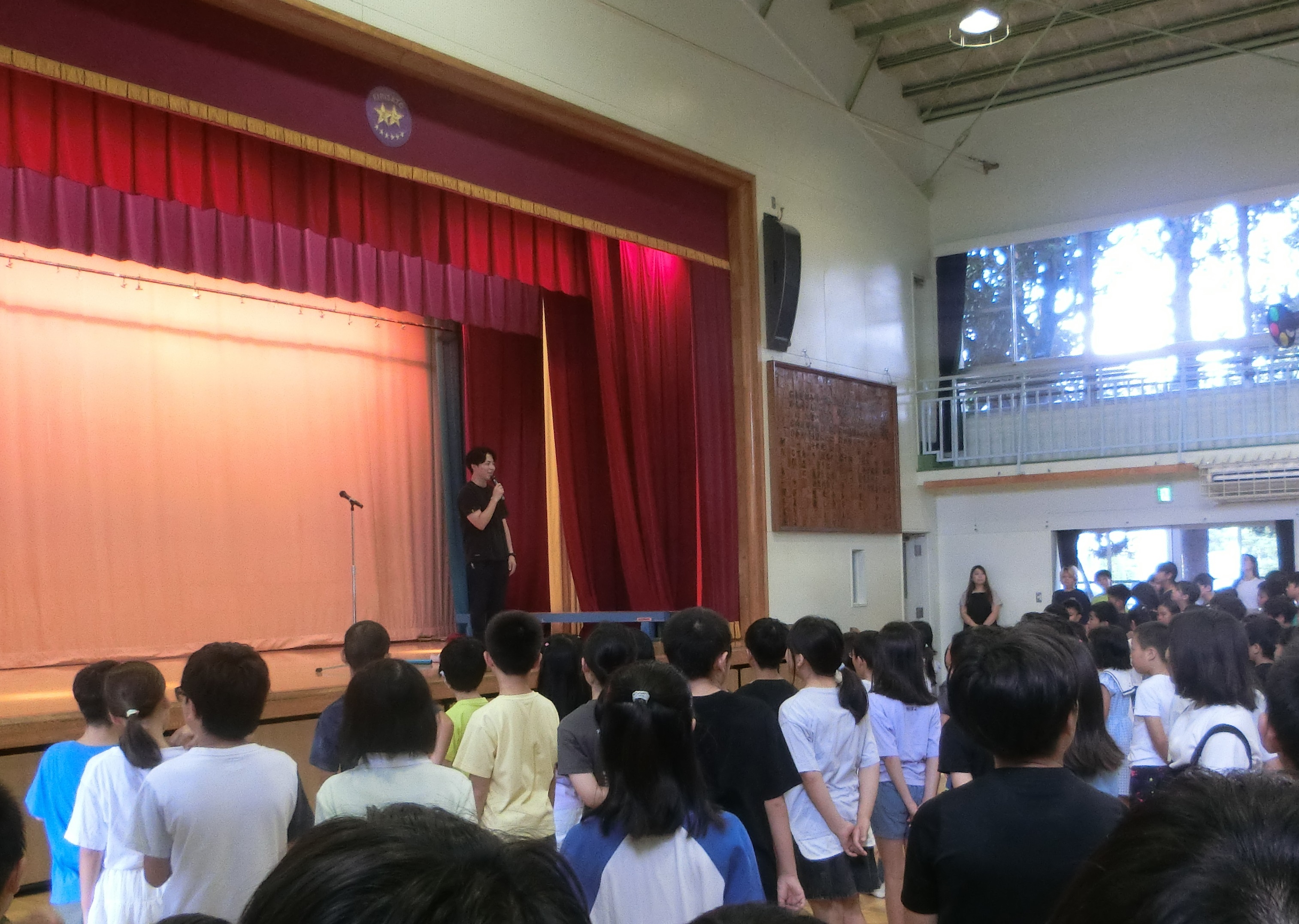 全校朝会の様子