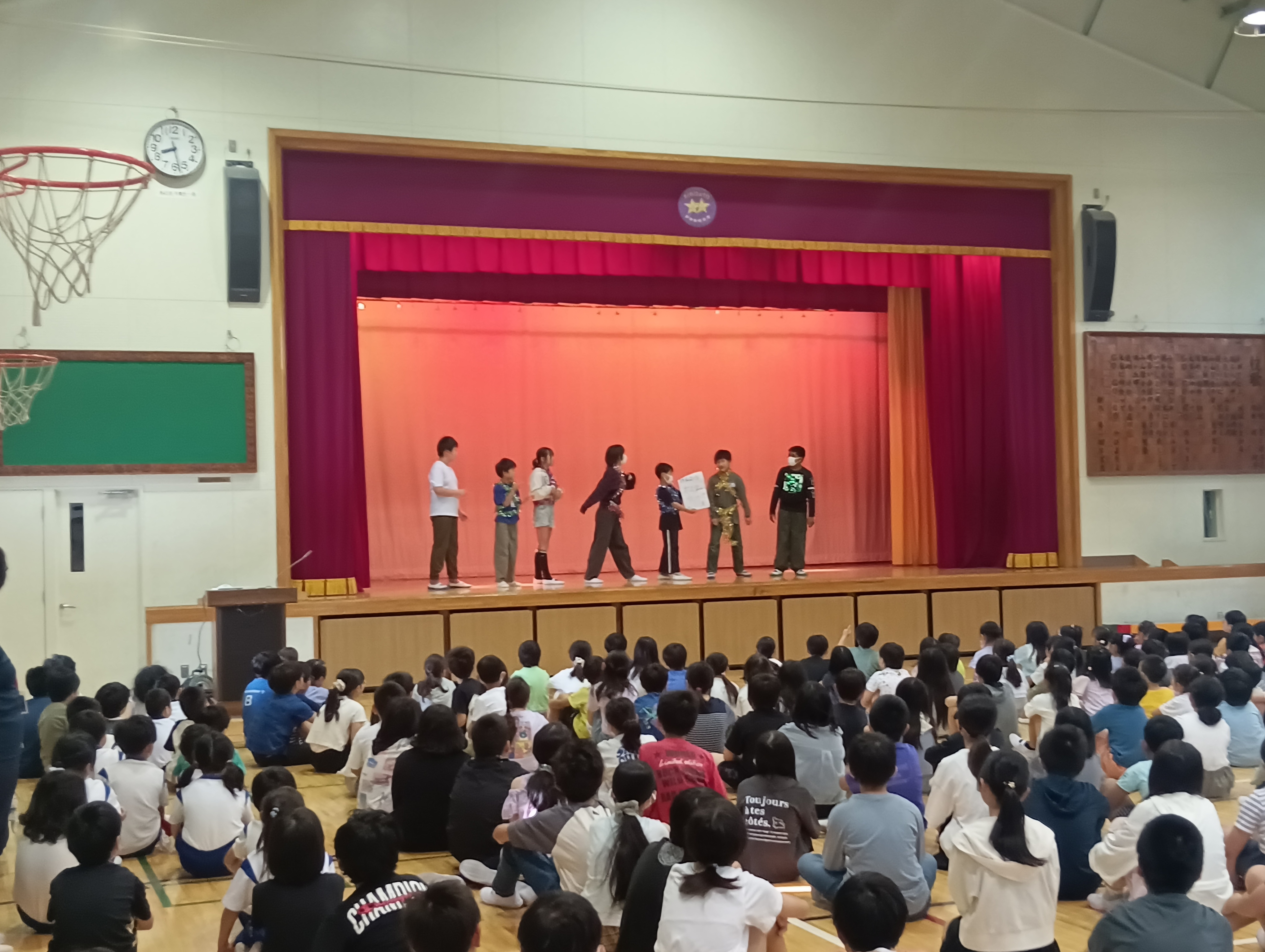 委員会紹介の様子