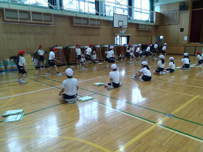 反復横跳びの様子