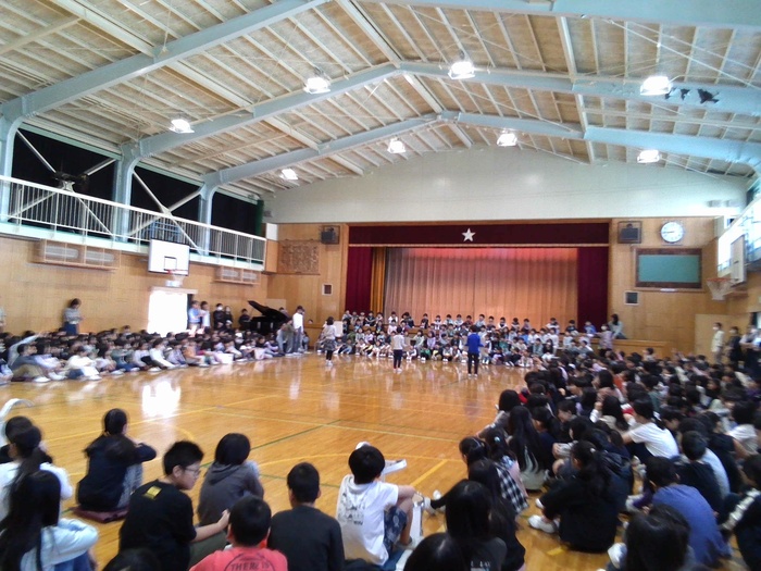 各学年の出し物の様子