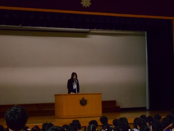 終業式校長先生の写真