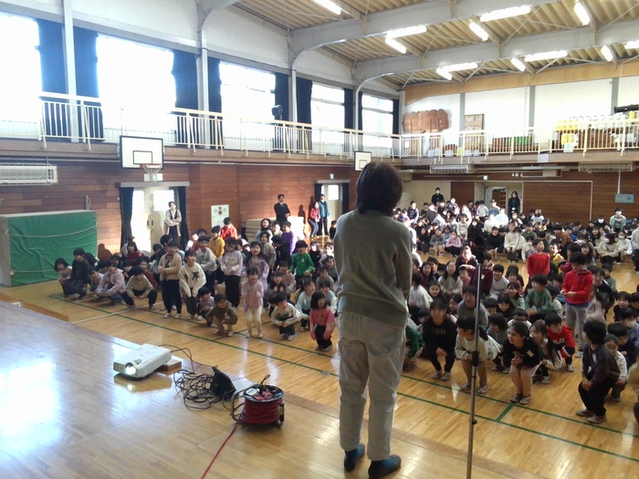 音楽朝会の様子1