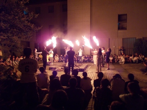 キャンプファイヤー