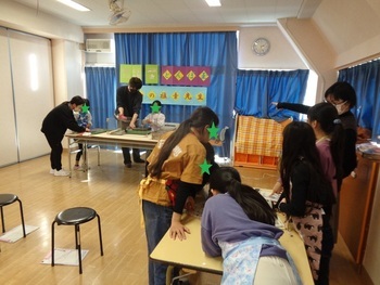 伝統工芸出張体験講座とんぼ玉