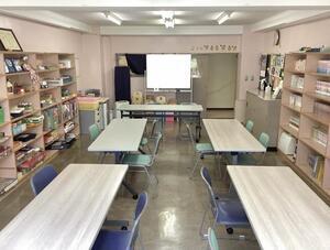 写真：図書室（小学生以上）