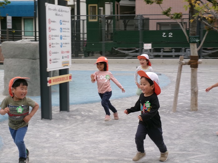 氷鬼をしているところ
