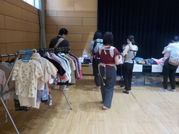 写真:おさがり交流会