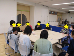 カードゲームの様子