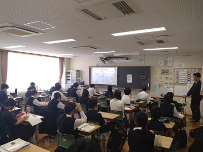 全校朝礼