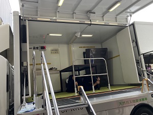 起震車体験の様子
