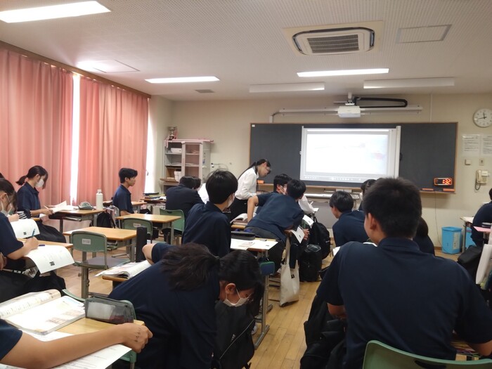教育実習生の授業