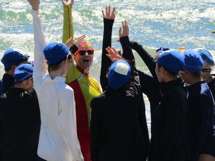 レスキュースタッフと元気に挨拶