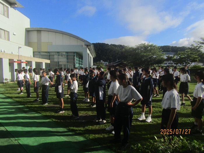 朝のラジオ体操の様子
