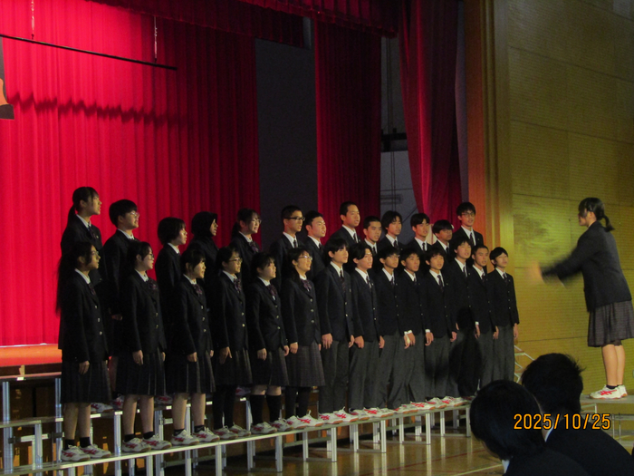 クラス合唱の様子2