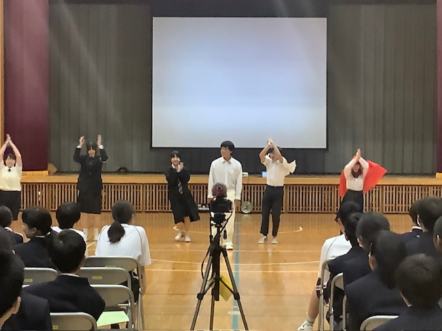 演劇