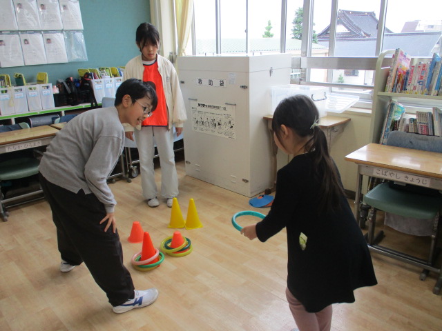 校内の遊び
