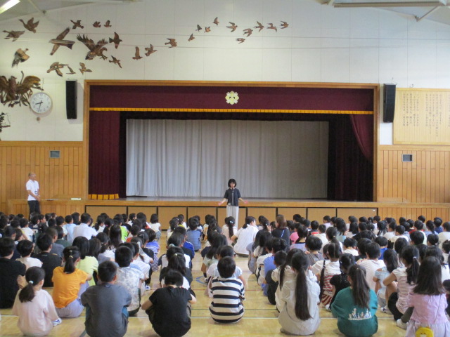 朝会の様子