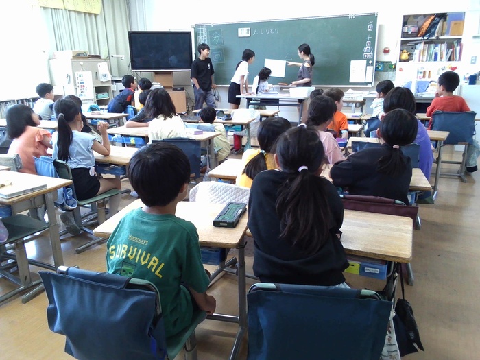 教室遊びの様子