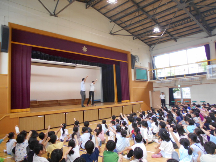 全校朝会の様子2