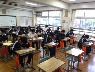 教育に新聞を