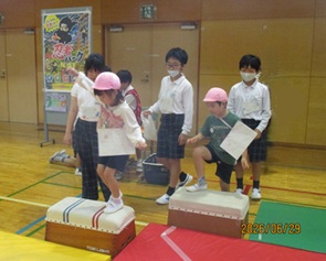 小学生との交流