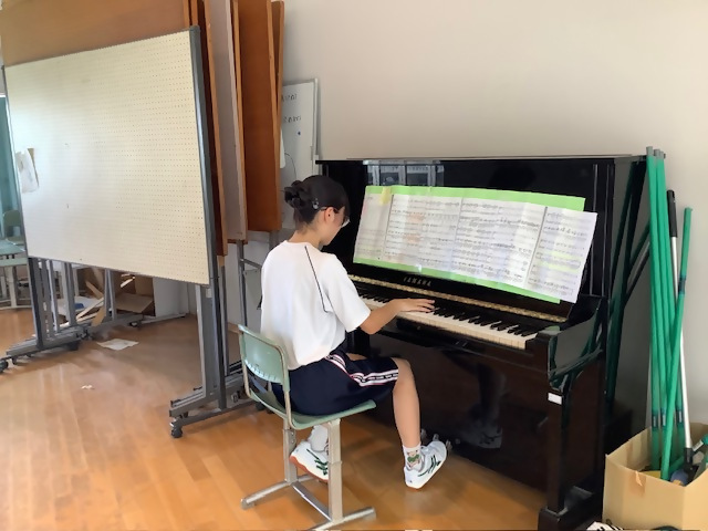 ピアノ1