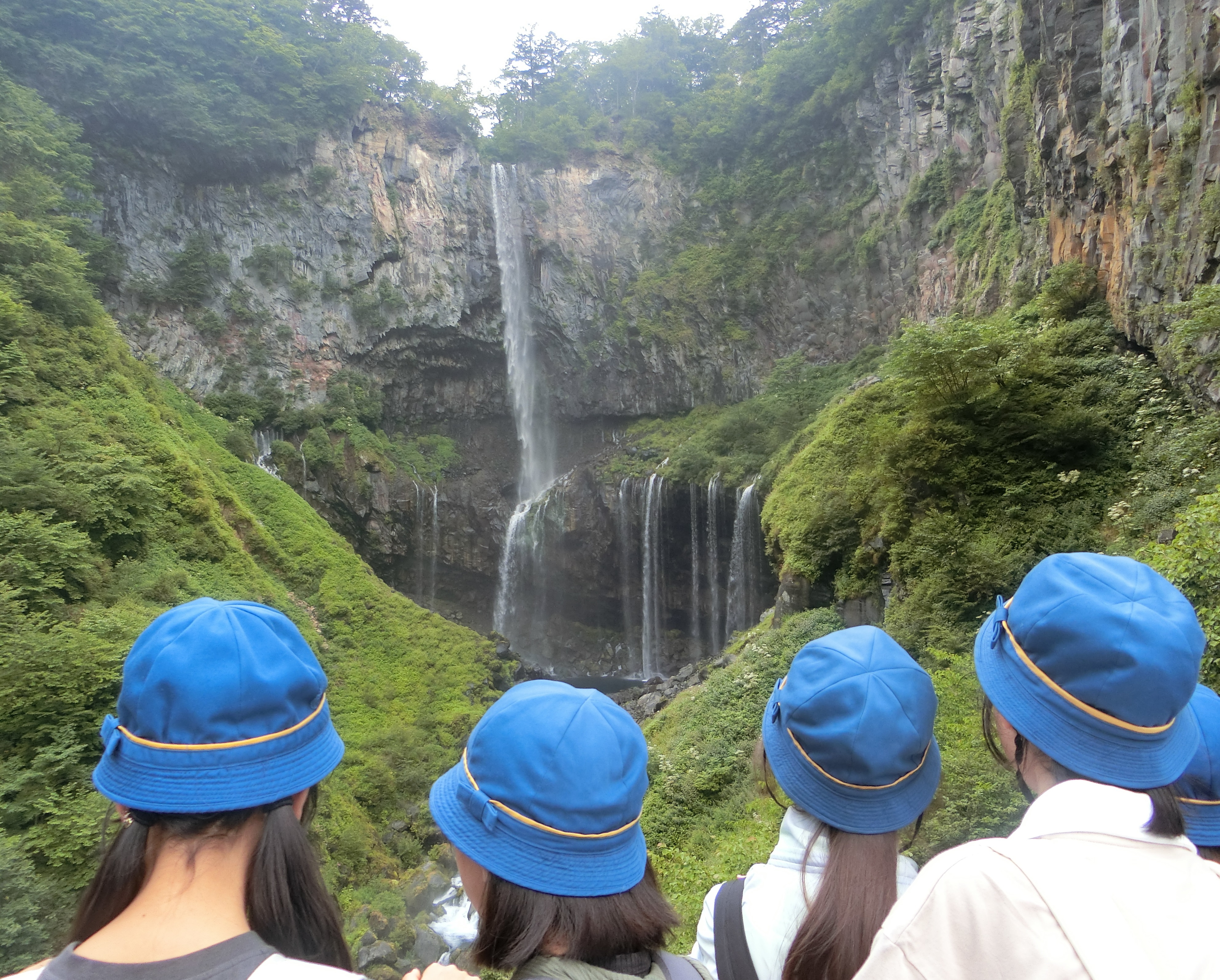 華厳の滝の見学