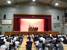 全校朝礼
