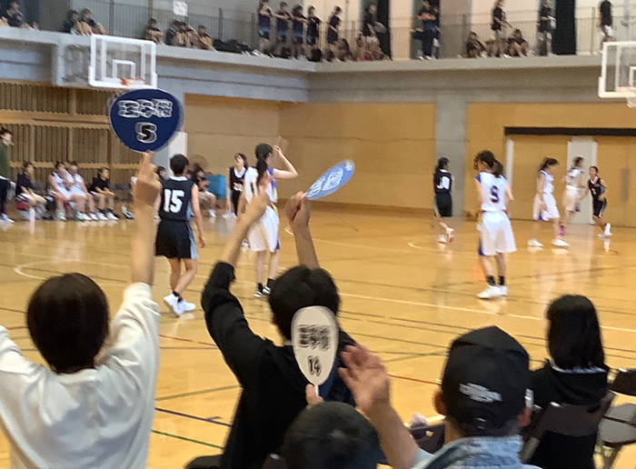 女バス3