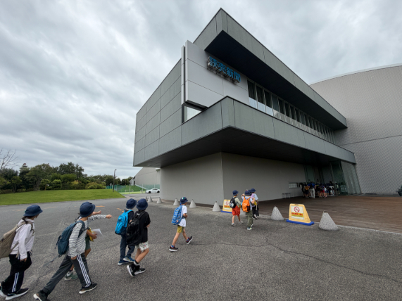 社会科見学の様子1